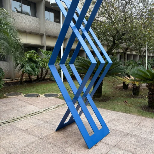 Escultura Azul