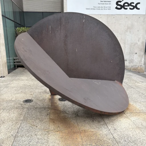 Escultura de Amilcar de Castro